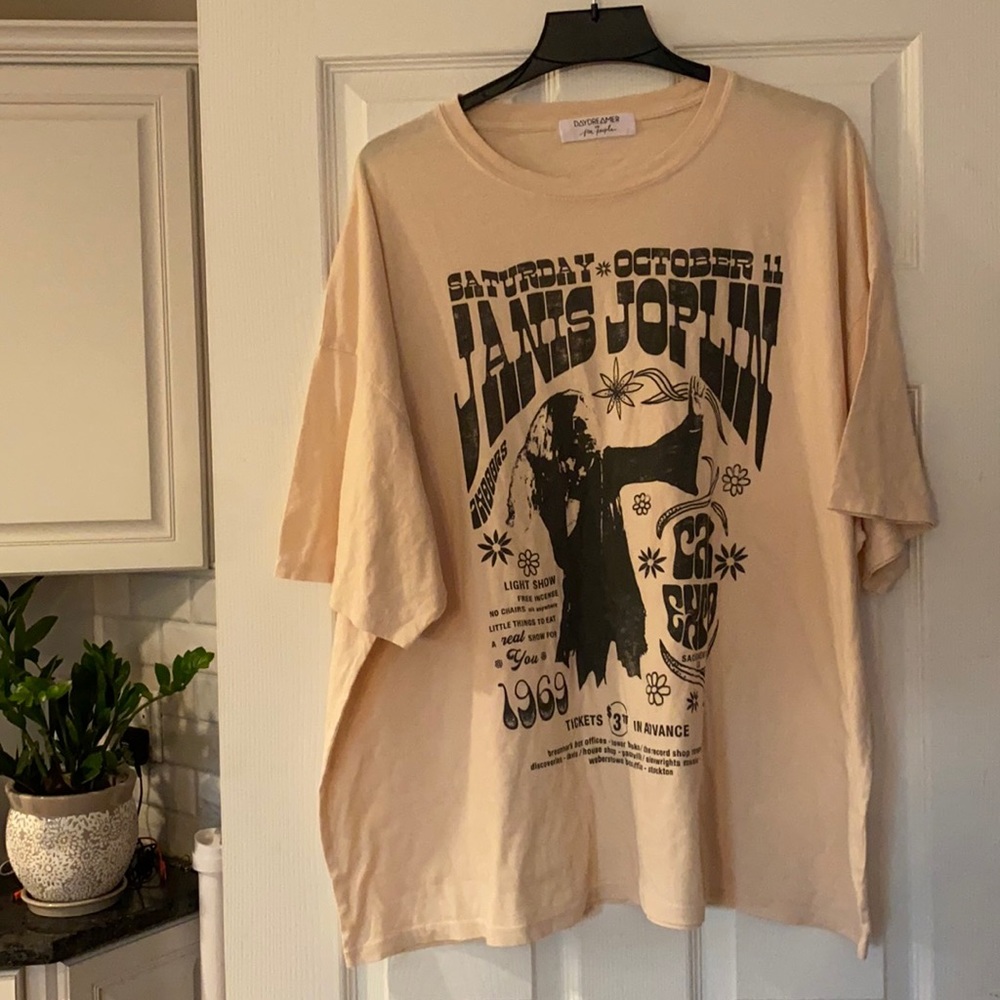 Janis Joplin Graphic Tee - Light Beige Vintage Style